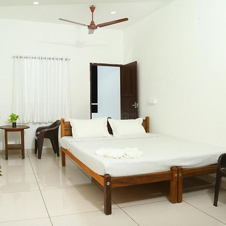 Bethesda Inn Kochi Eksteriør billede