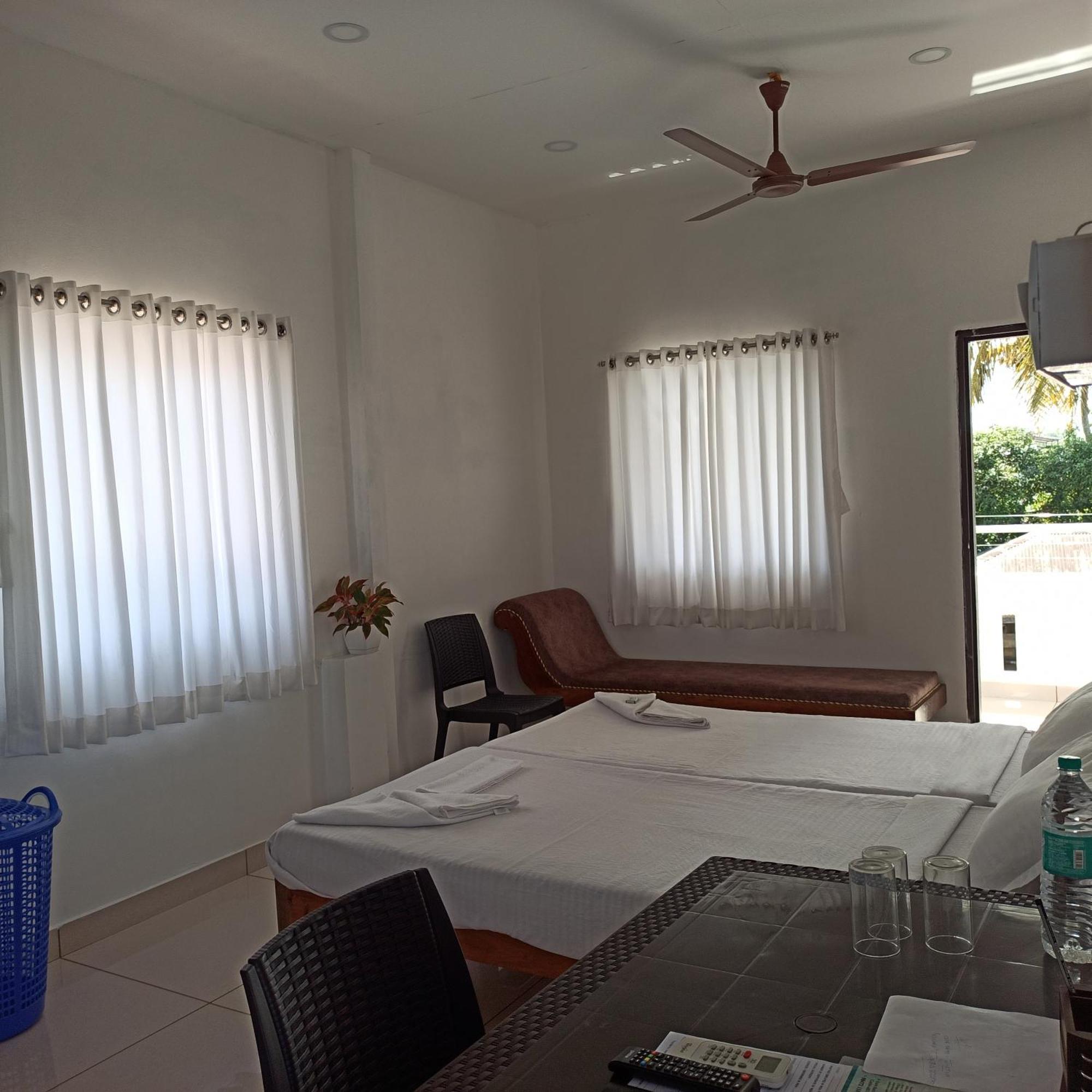 Bethesda Inn Kochi Eksteriør billede