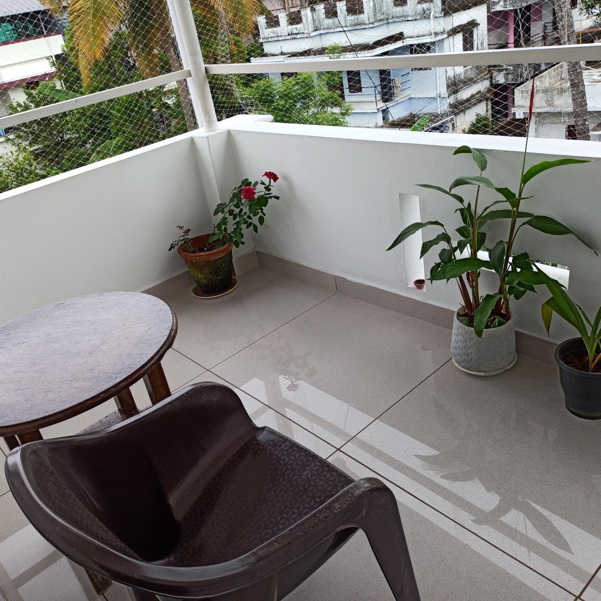 Bethesda Inn Kochi Eksteriør billede