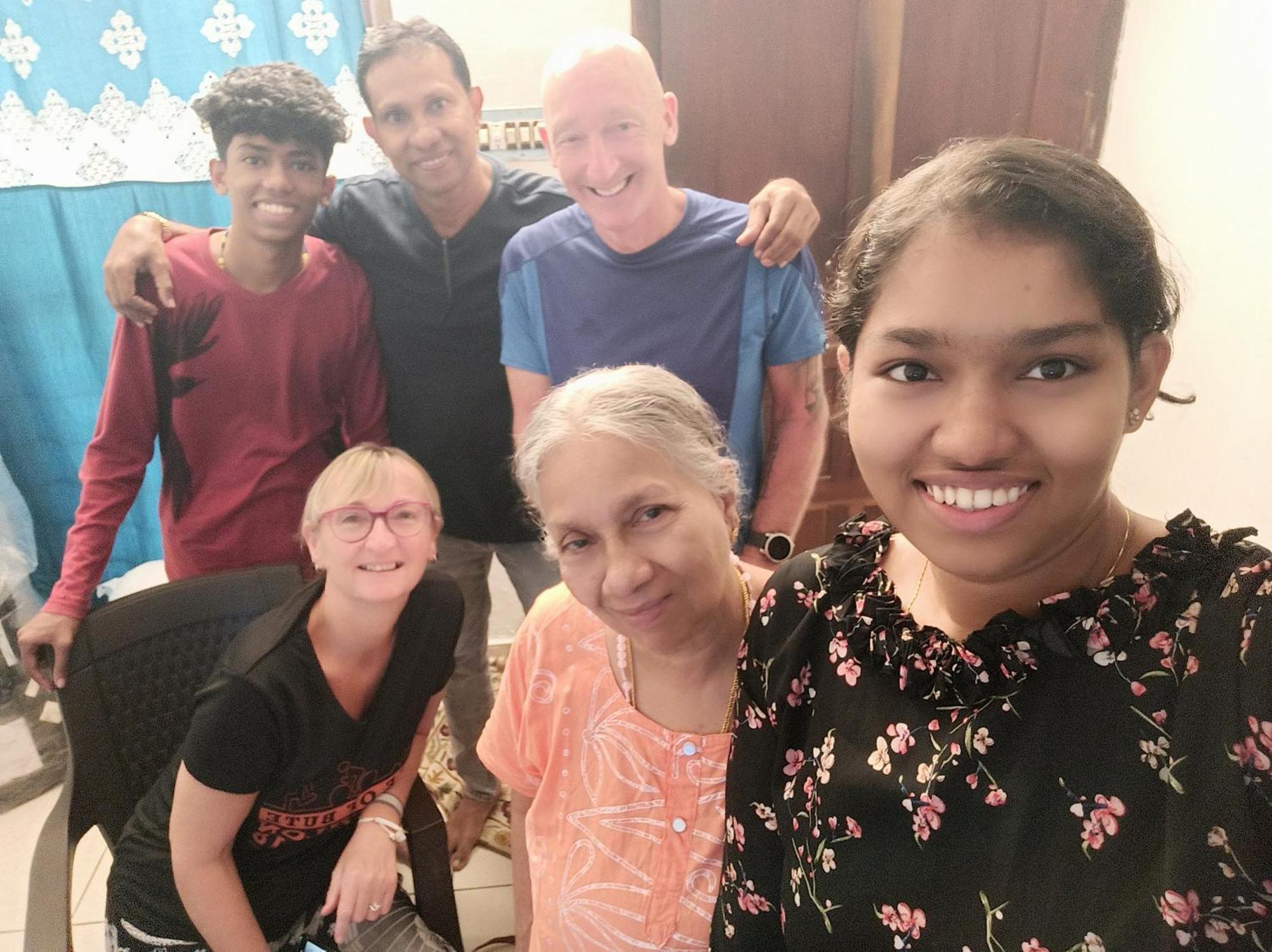 Bethesda Inn Kochi Eksteriør billede