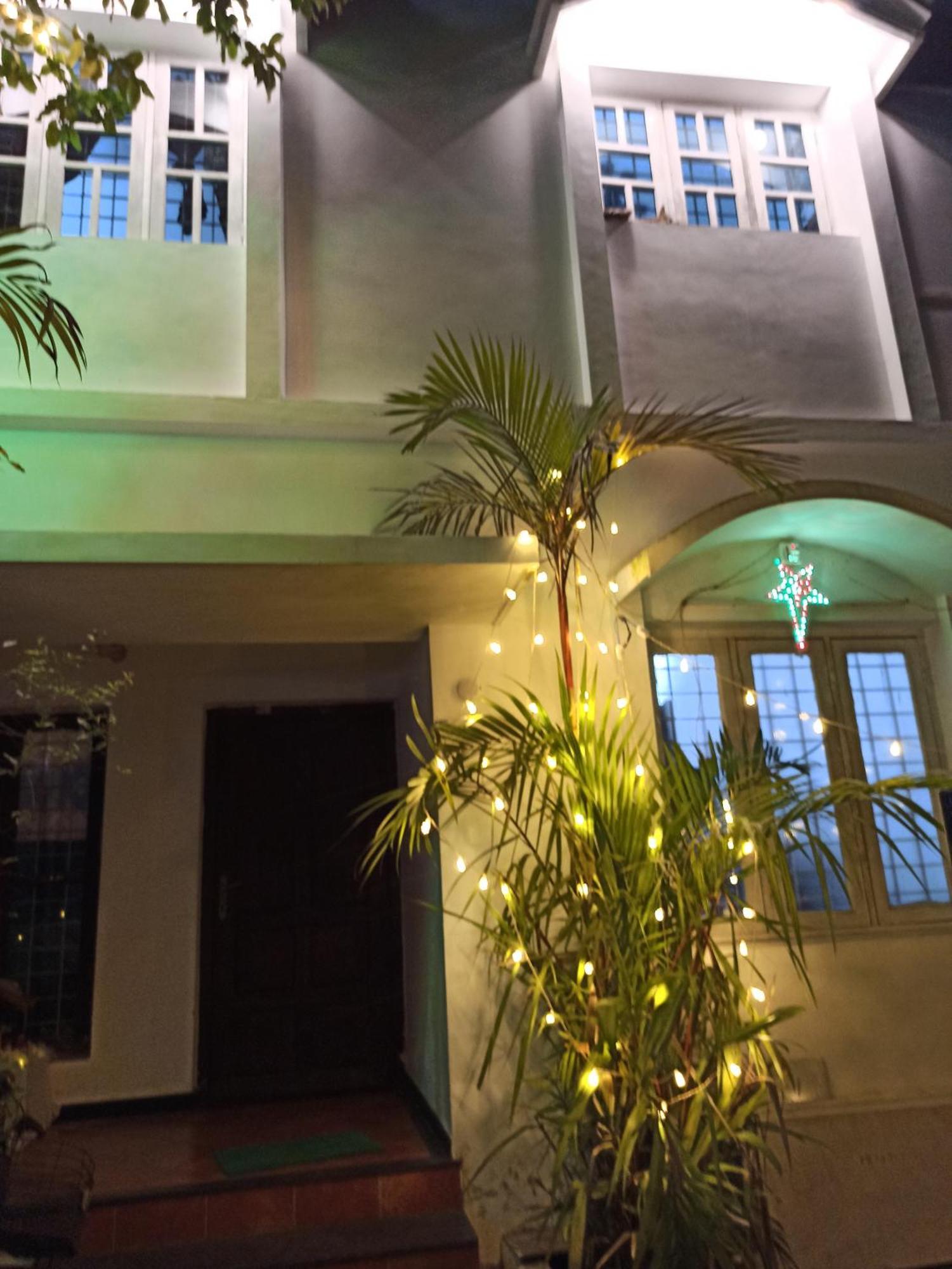 Bethesda Inn Kochi Eksteriør billede
