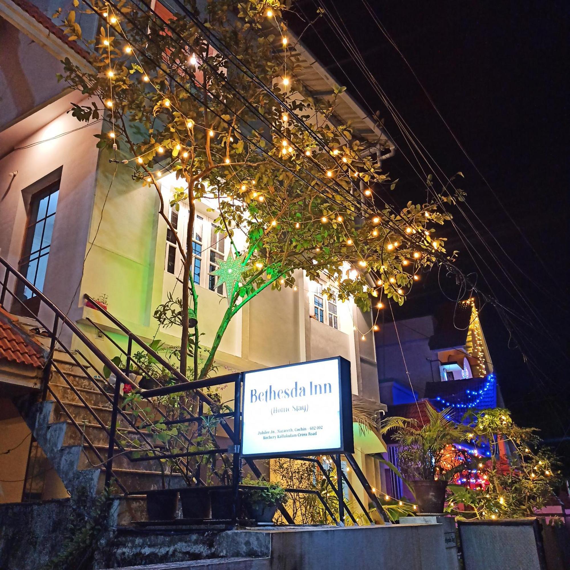 Bethesda Inn Kochi Eksteriør billede